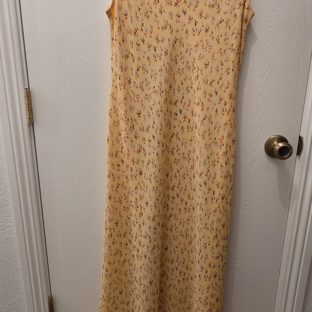 Ronni Nicole Yellow Floral Maxi Dress